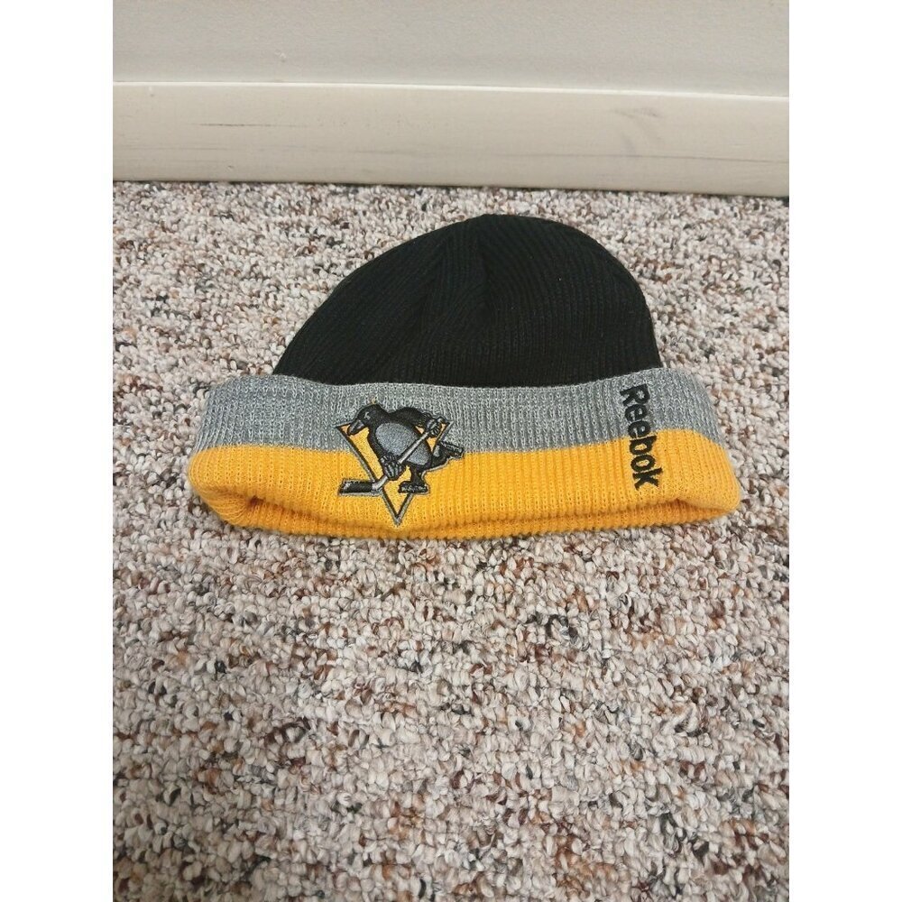 Reebok Center Ice Collection One Size Fits All Pittsburgh Penguins Winter Beanie